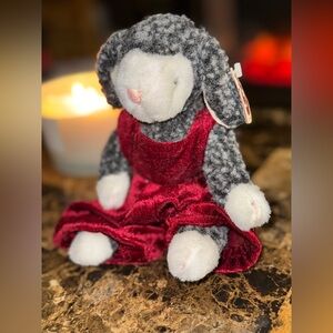 🐑 TY Attic Treasures Lilly Plush Style 6037 Velvet Dress Collectible